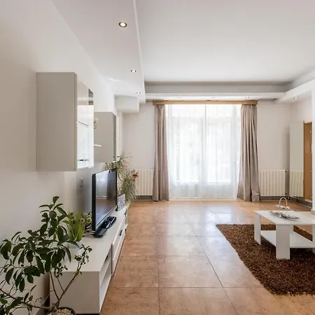 Villa Ana Umljanovic